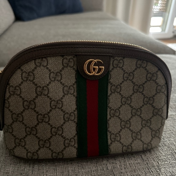 Gucci pouch - Picture 1 of 1